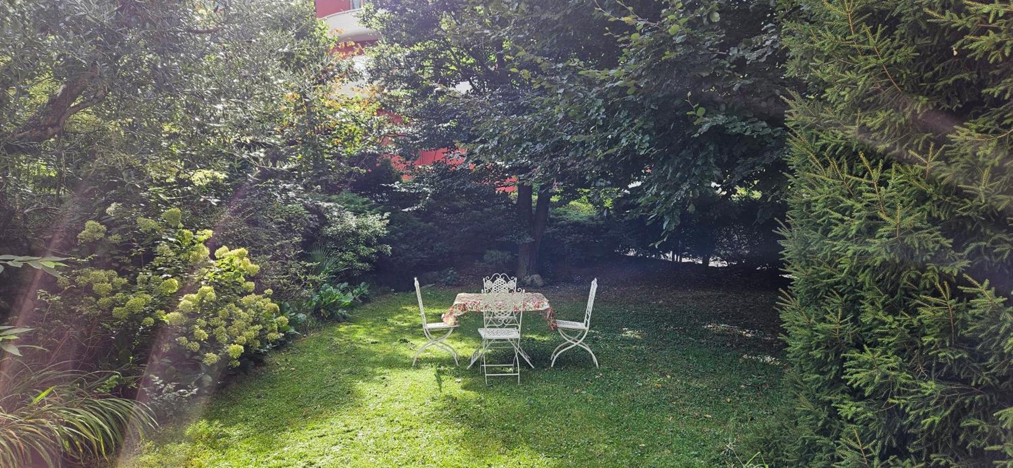 Appartamento Con Ingresso Autonomo, Giardino Privato E Portico Introbio Exteriér fotografie
